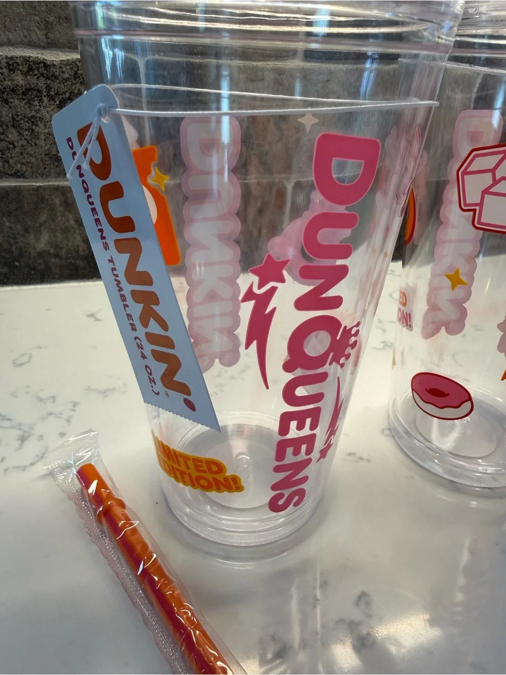 NEW Limited Edition Dunkin “DunKings” and “DunQueens” 24 oz Acrylic Tumbler Cups